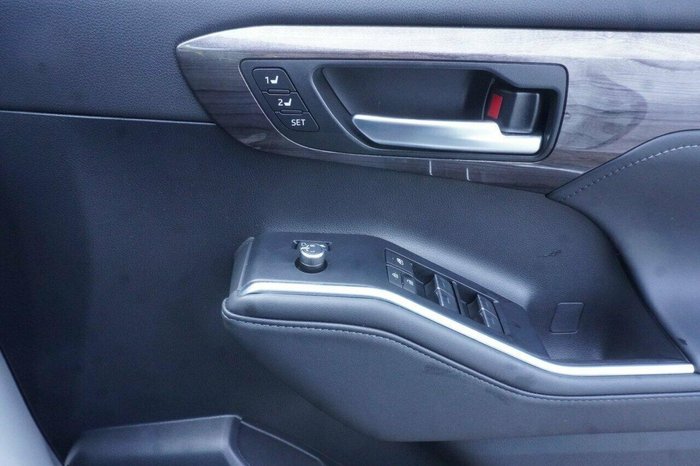 2025 Toyota Kluger Grande