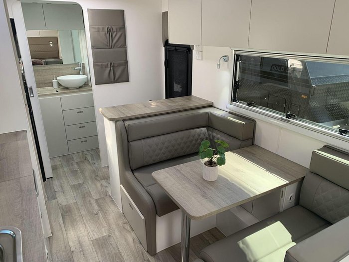 2025 Design RV Odyssey V5-2 20'6