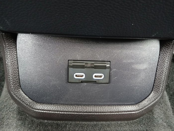 2022 Toyota Kluger GX