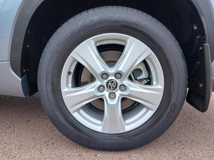 2022 Toyota Kluger GX