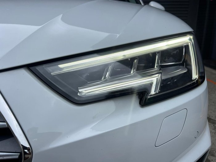 2019 Audi A4 45 TFSI S line