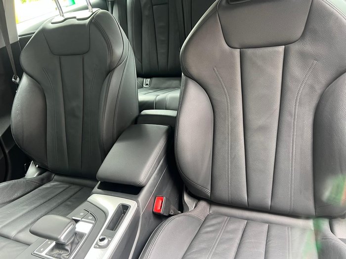 2019 Audi A4 45 TFSI S line