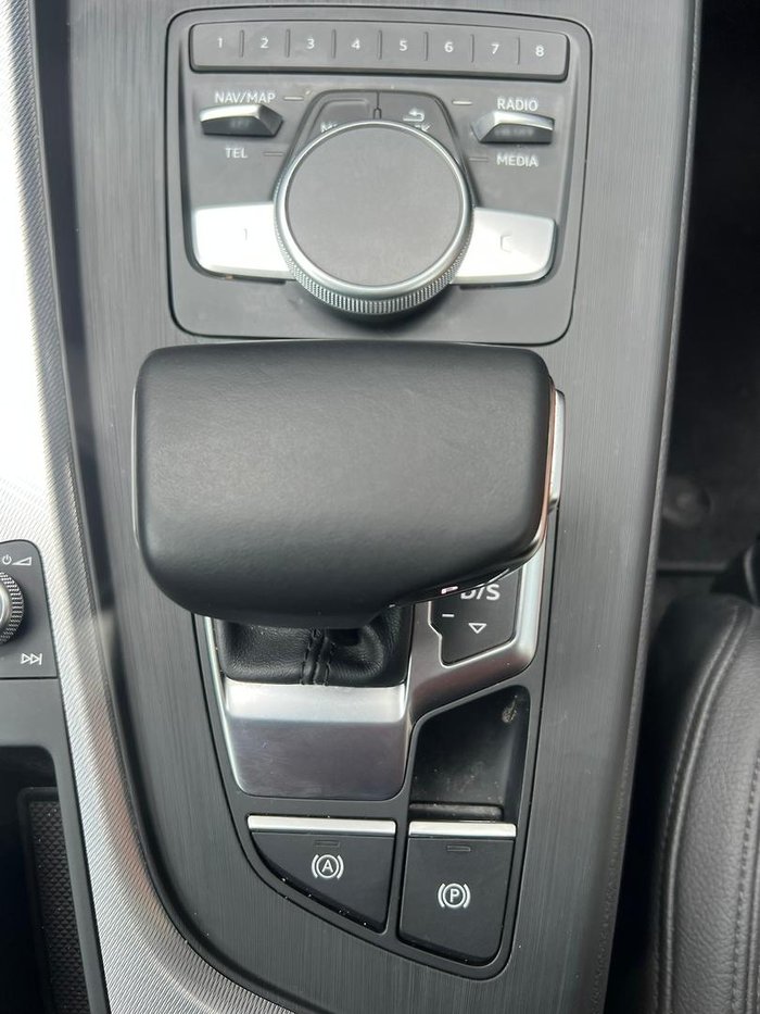 2019 Audi A4 45 TFSI S line