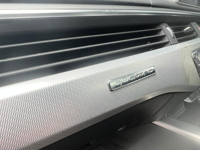 2019 Audi A4 45 TFSI S line