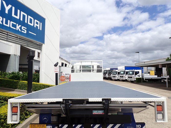 2018 ISUZU FRR 107-210