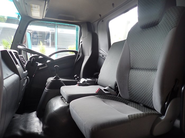 2018 ISUZU FRR 107-210