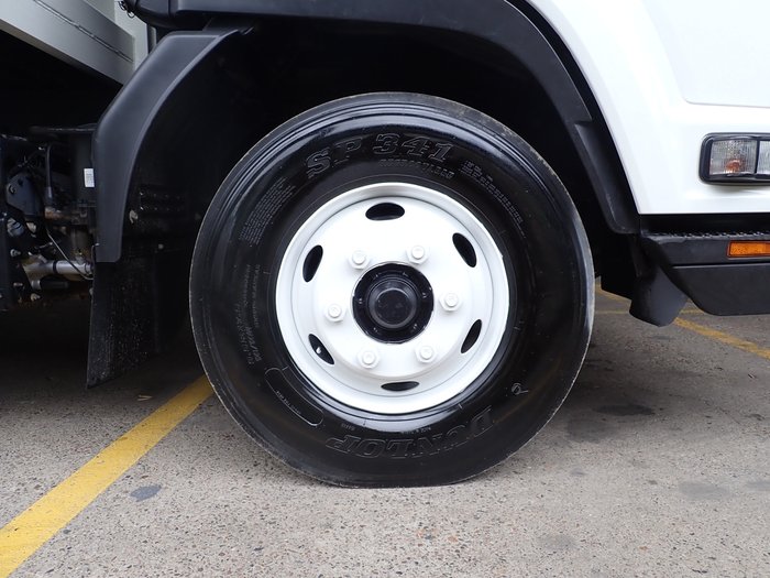 2018 ISUZU FRR 107-210