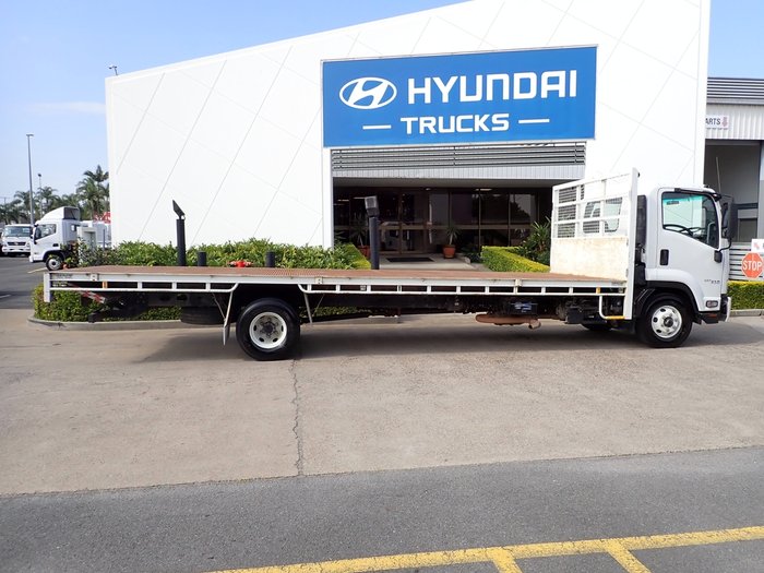 2018 ISUZU FRR 107-210