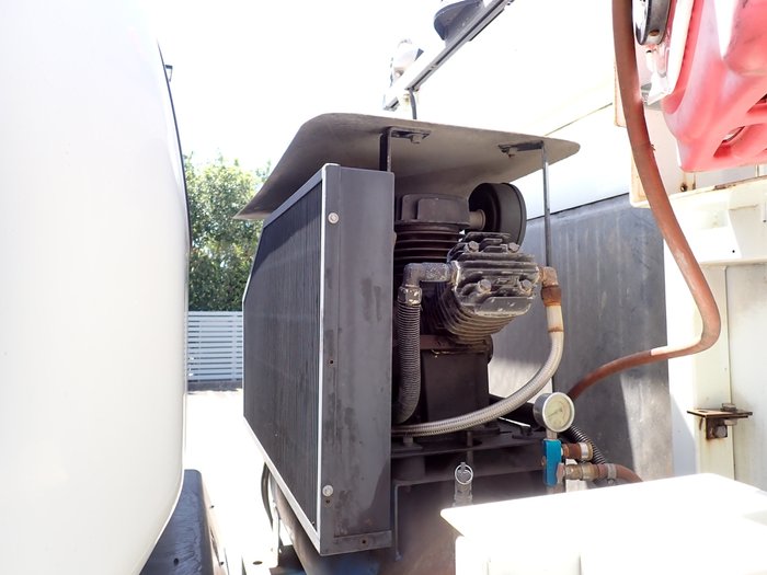 2018 ISUZU NPR 65-190