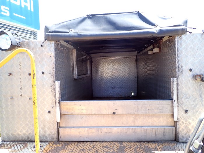 2018 ISUZU NPR 65-190