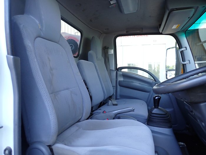 2018 ISUZU NPR 65-190