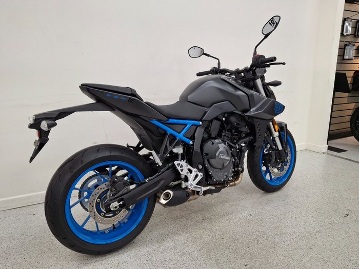 2025 Suzuki GSX-8S Black