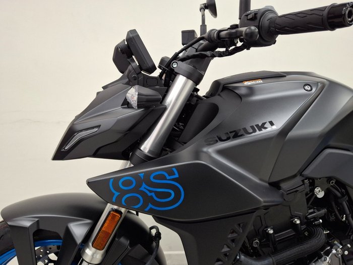 2025 Suzuki GSX-8S Black