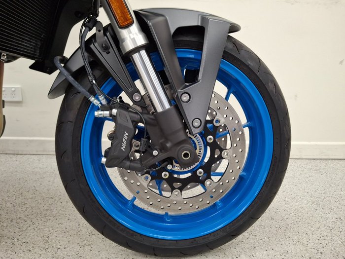 2025 Suzuki GSX-8S Black