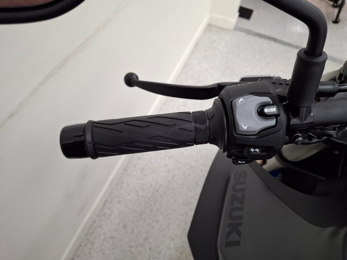 2025 Suzuki GSX-8S Black