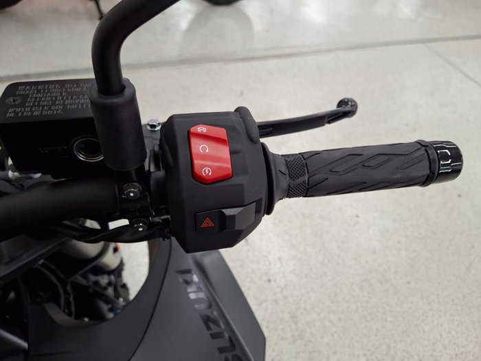 2025 Suzuki GSX-8S Black