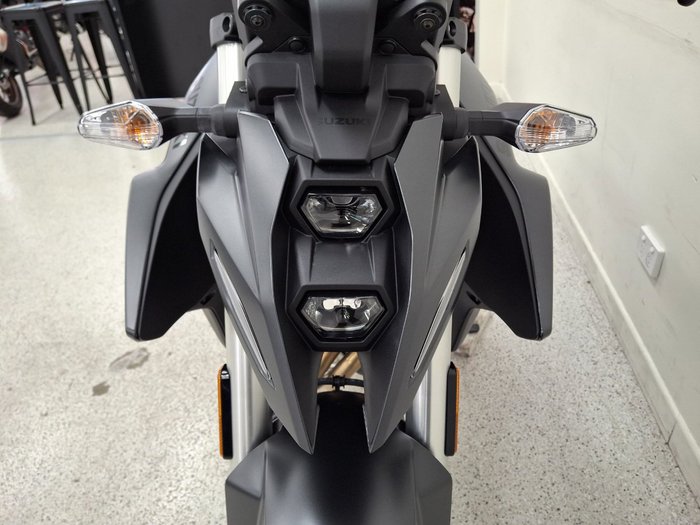 2025 Suzuki GSX-8S Black