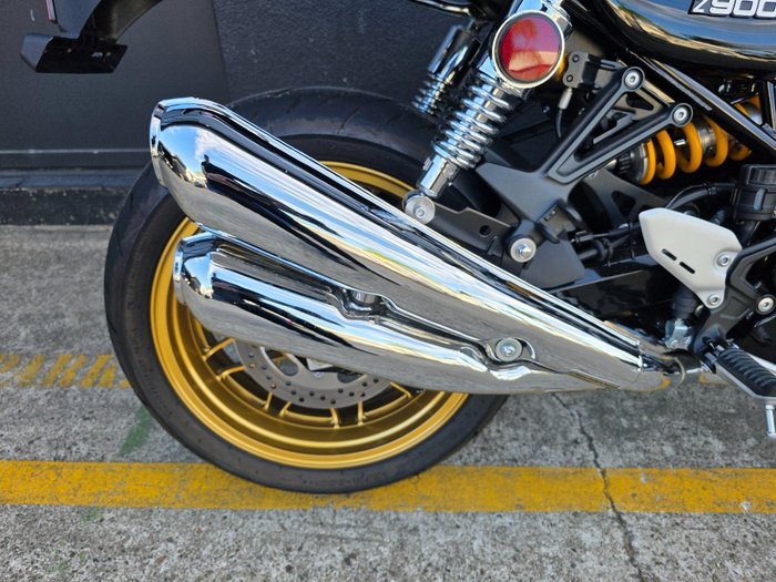 2023 Kawasaki Z900RS SE BLACK