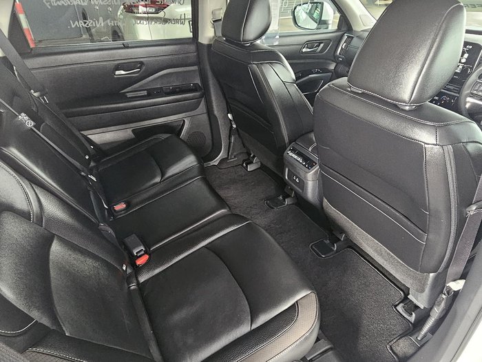 2024 Nissan Pathfinder Ti