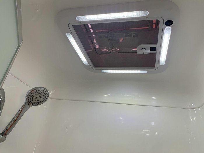 2025 Essential Caravans Cruiser V5-2 20'6