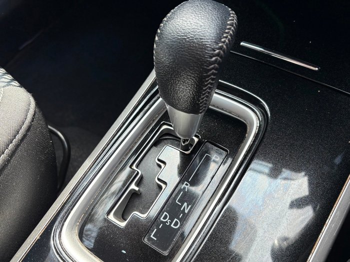 2021 Mitsubishi Outlander ES