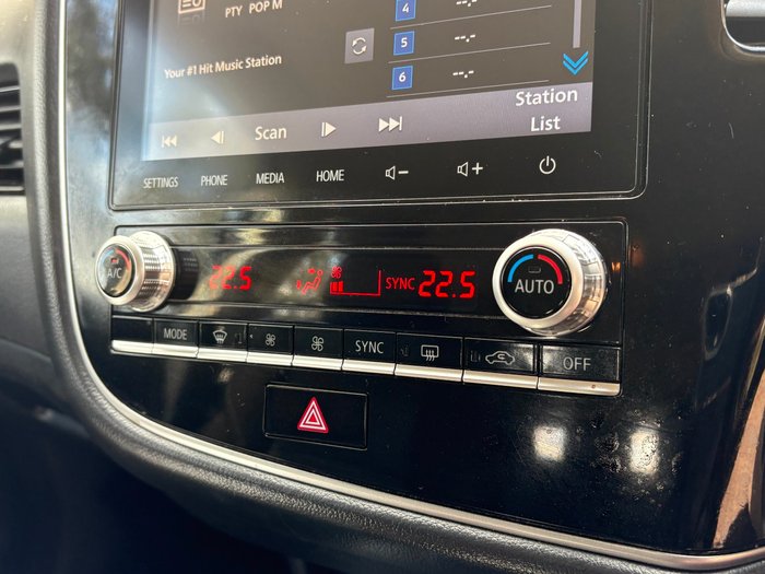 2021 Mitsubishi Outlander ES