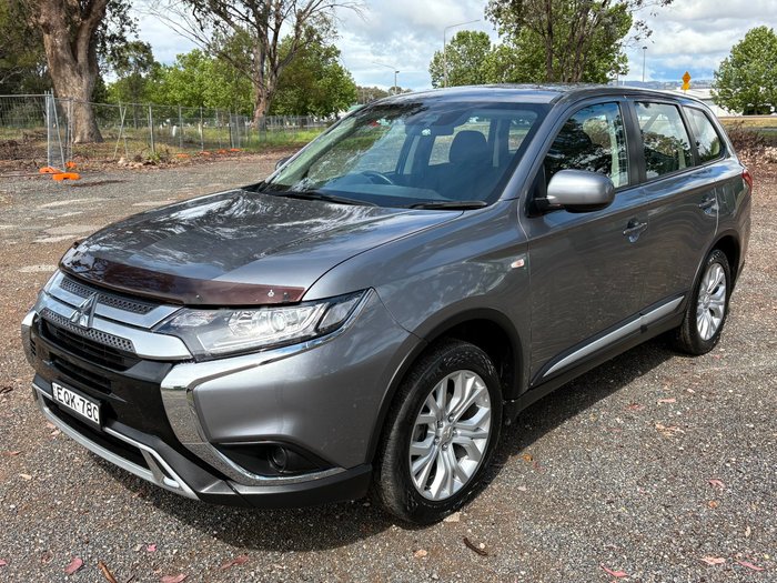 2021 Mitsubishi Outlander ES