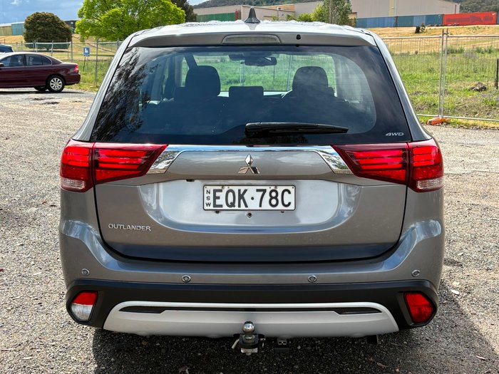 2021 Mitsubishi Outlander ES