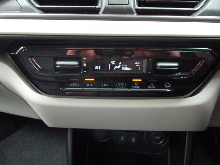 2025 Suzuki Swift Hybrid Plus