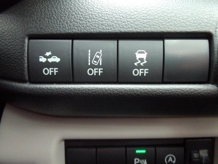 2025 Suzuki Swift Hybrid Plus