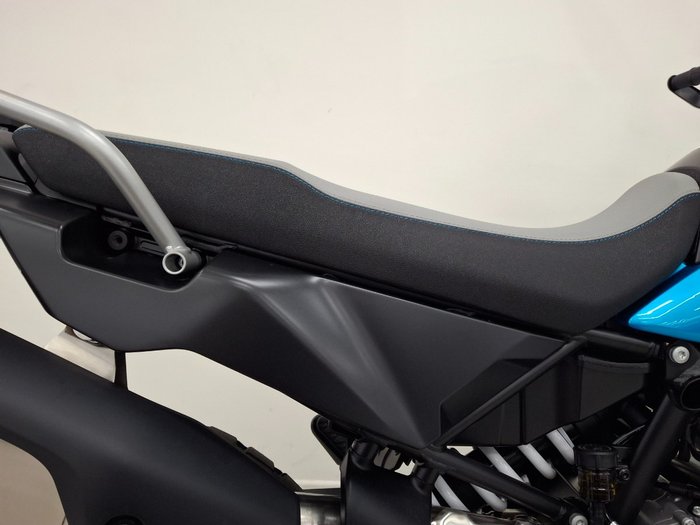 2025 CFMOTO MT-X Blue