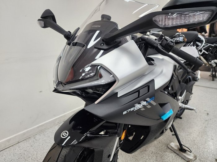 2025 CFMOTO 2025 CF Moto 675CC 675SR-R ABS Road NEBULA BLACK