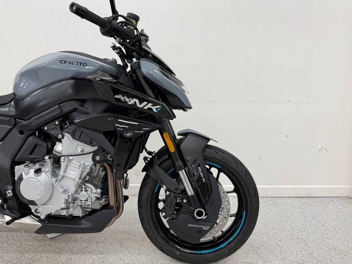 2025 CFMOTO 2025 CF Moto 675CC 675NK ABS Road Aerolite Grey