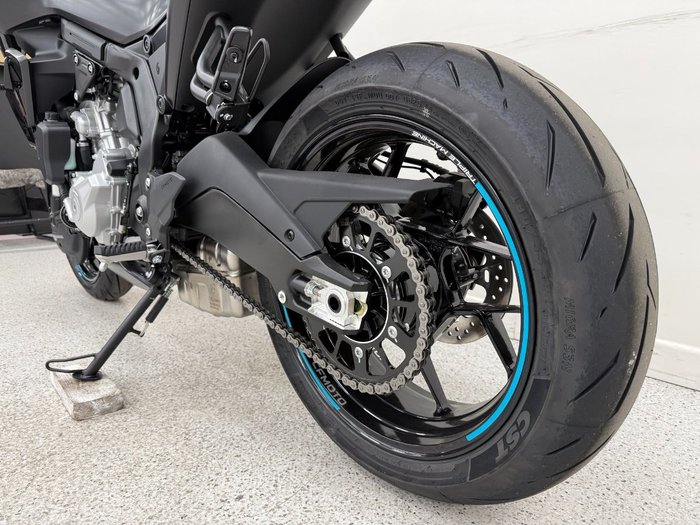 2025 CFMOTO 2025 CF Moto 675CC 675NK ABS Road Aerolite Grey