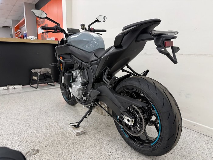 2025 CFMOTO 2025 CF Moto 675CC 675NK ABS Road Aerolite Grey