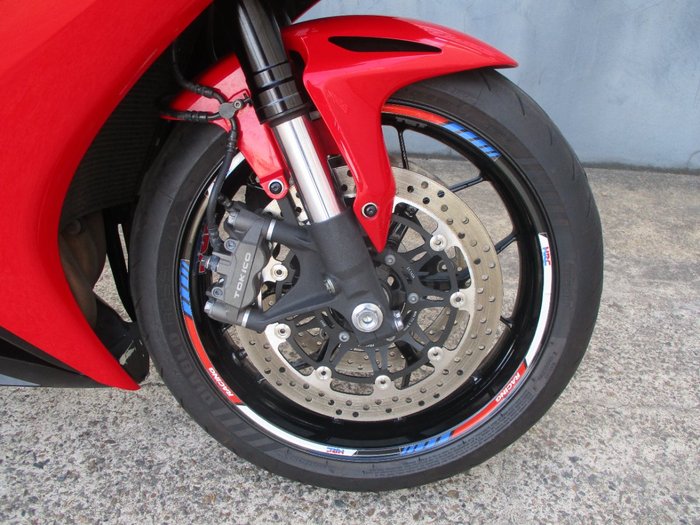 2015 Honda CBR1000RR (FIREBLADE) RED