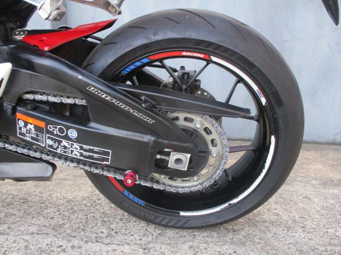 2015 Honda CBR1000RR (FIREBLADE) RED