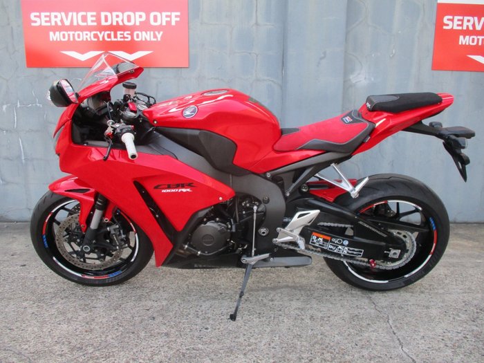 2015 Honda CBR1000RR (FIREBLADE) RED