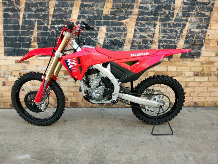 2025 HONDA CRF250R MOTOCROSS RED
