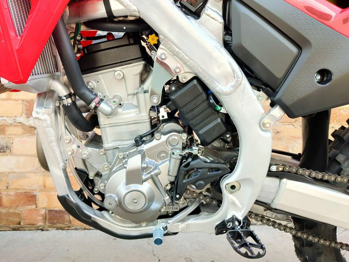 2025 HONDA CRF250R MOTOCROSS RED