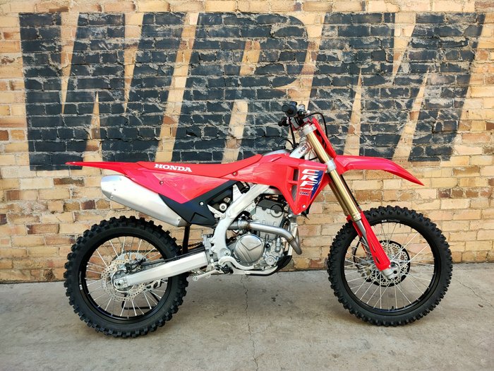 2025 HONDA CRF250R MOTOCROSS RED