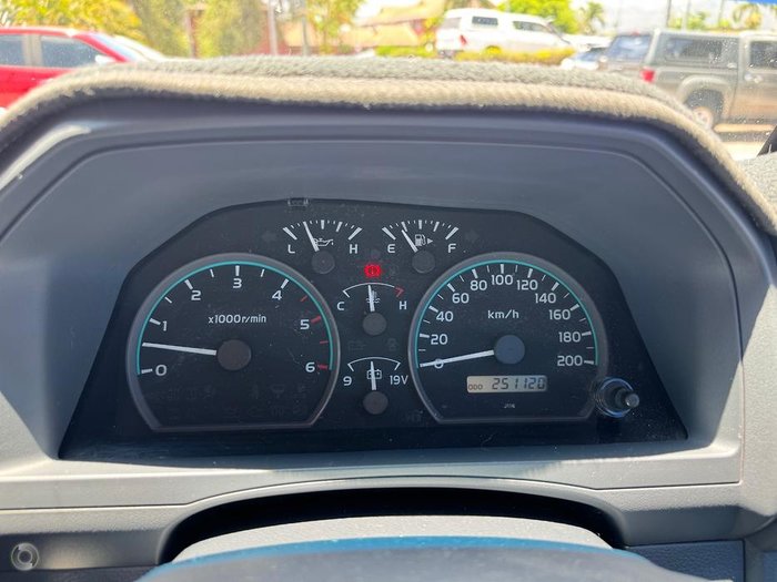 2013 Toyota Landcruiser GXL