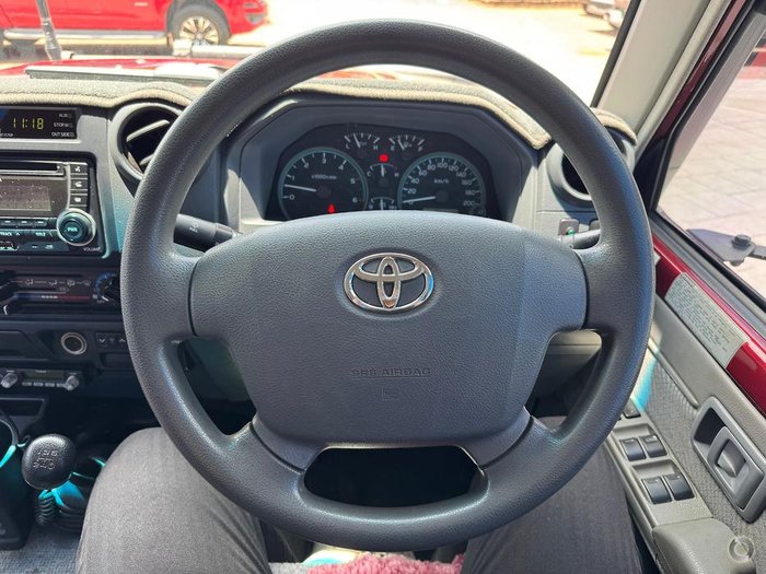 2013 Toyota Landcruiser GXL