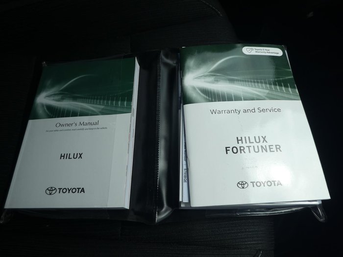 2023 Toyota Hilux SR