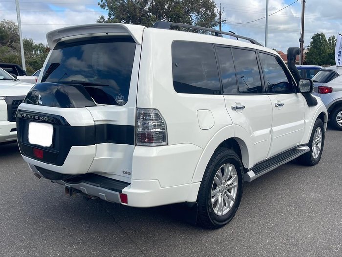 2017 Mitsubishi Pajero GLX