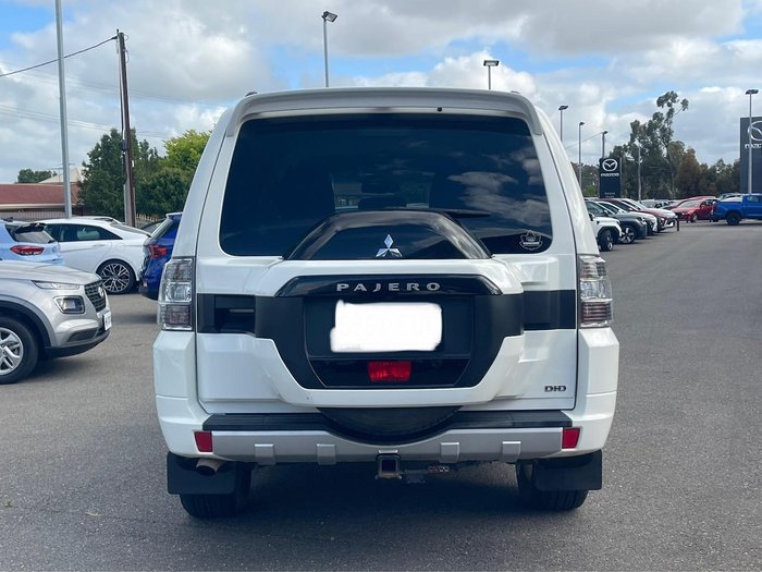 2017 Mitsubishi Pajero GLX