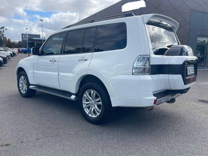 2017 Mitsubishi Pajero GLX