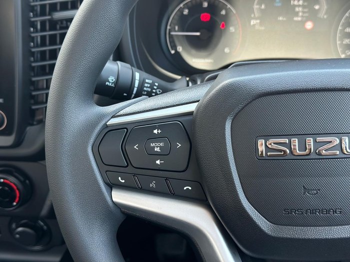 2025 Isuzu D-MAX SX