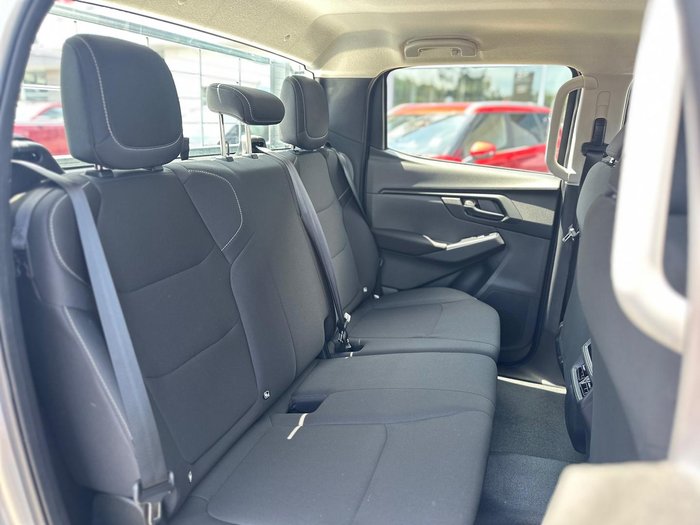2025 Isuzu D-MAX SX