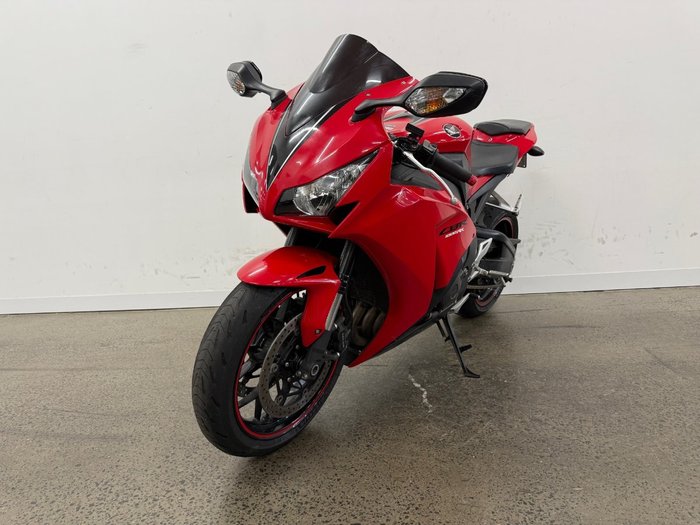 2015 Honda CBR1000RR (FIREBLADE) Red